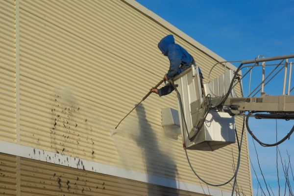 Commercial Exterior Cleaning in Winter Haven